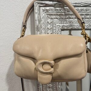Coach Beige Leather Shoulder Bag